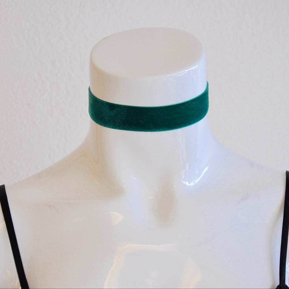 Velvet Choker
